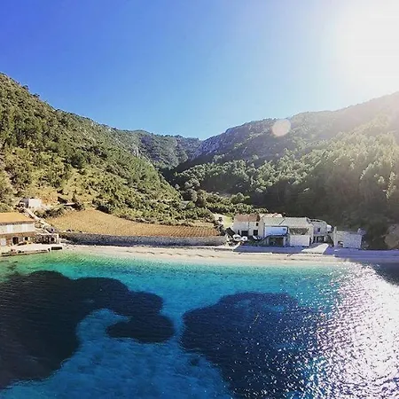 Apartment Robinson Crusoe Eco Bay Hvar Town