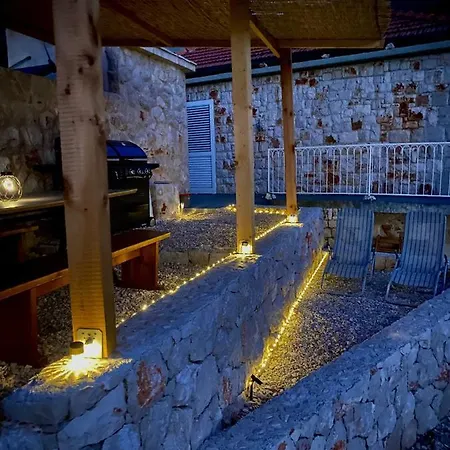 Apartment Robinson Crusoe Eco Bay Hvar Town
